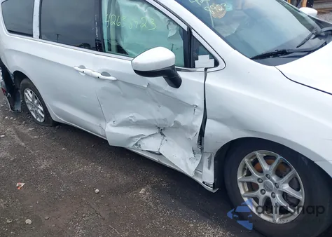 2020 Chrysler Voyager Lxi из США, поврежденный, VIN 2C4RC1DG2LR145059